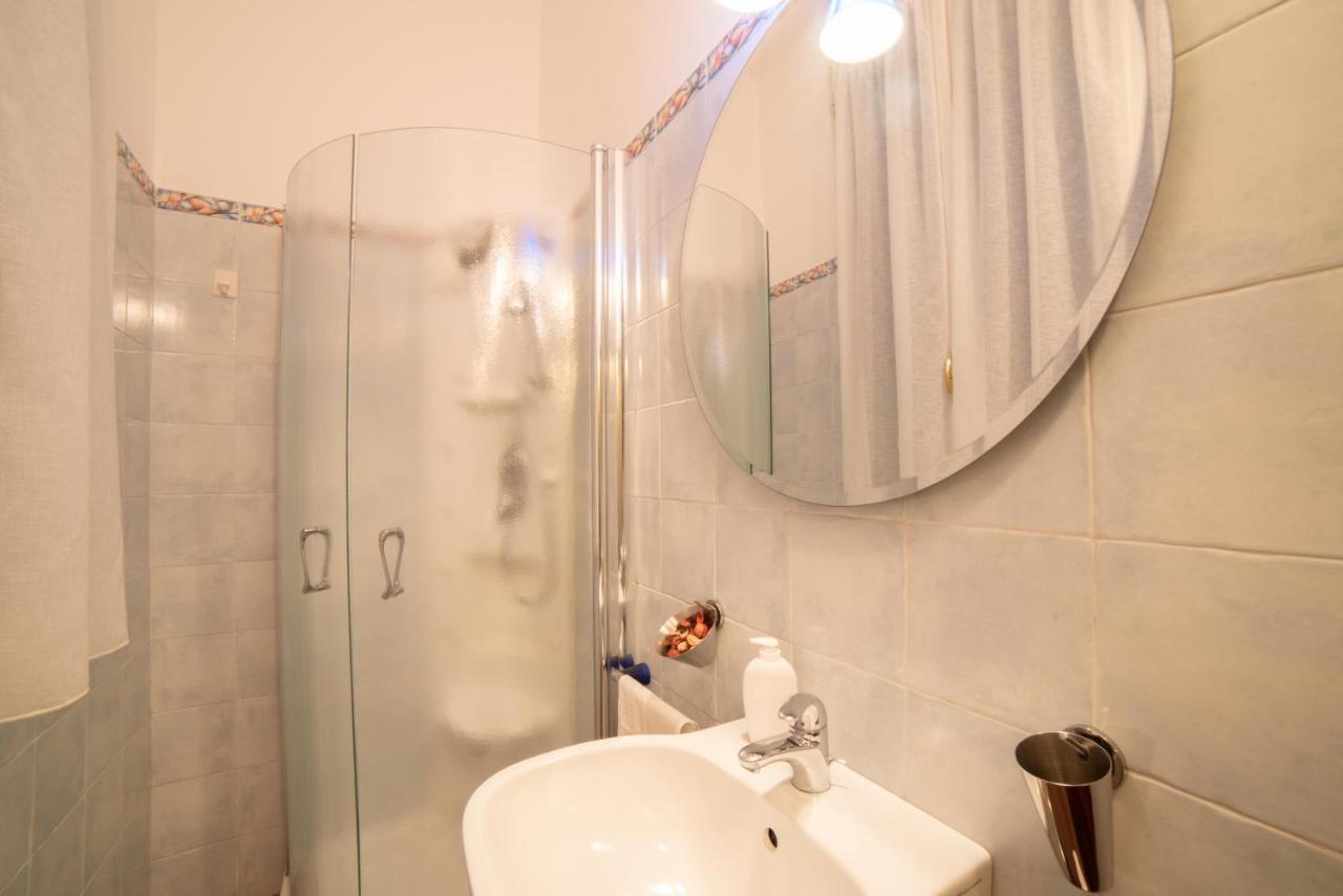 פררה Corte Degli Estensi, Romantica Mansardina מראה חיצוני תמונה
